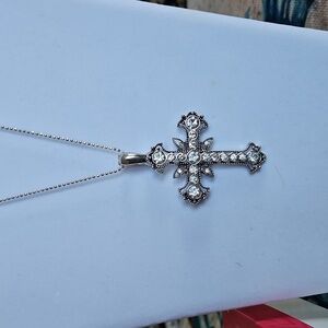Premier Designs Cross Necklace